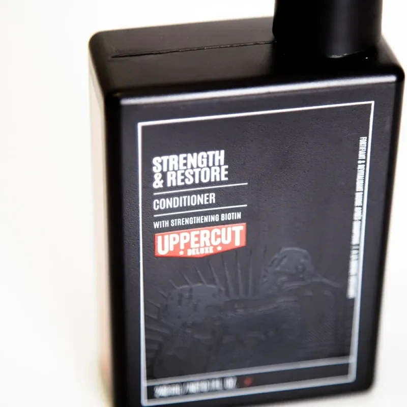 Uppercut Deluxe - Revitalisant Strength &amp; Restore (240ml - 8.1oz)