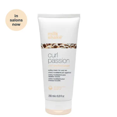 Milk Shake - Curl Passion - Curl Perfectionist Crème Modelante (200ml) Milk Shake - Curl Passion - Curl Perfectionist Crème Modelante (200ml)