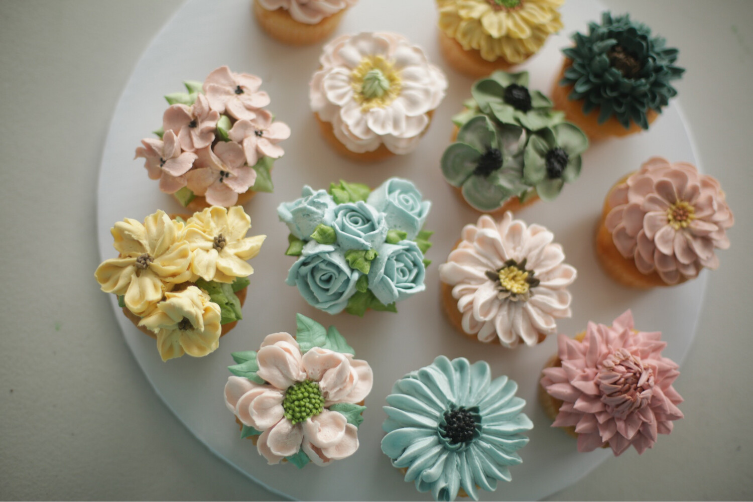 Spring Floral cupcakes