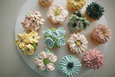 Spring Floral cupcakes