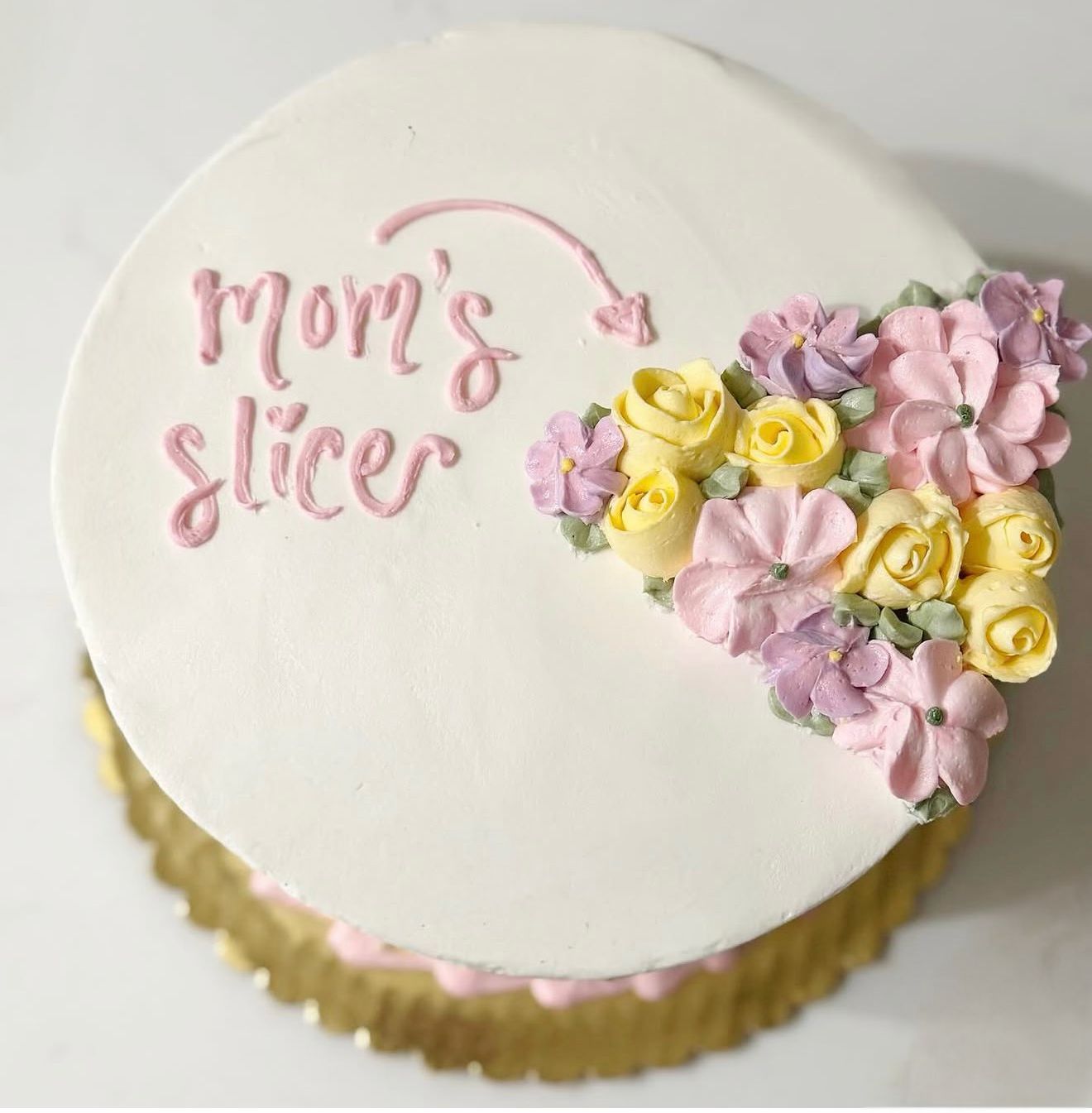 Moms Slice Cake