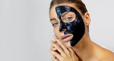 Hollywood carbon peel