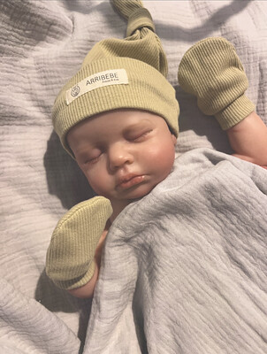 Cappellino con nodo "JEMPSI"
