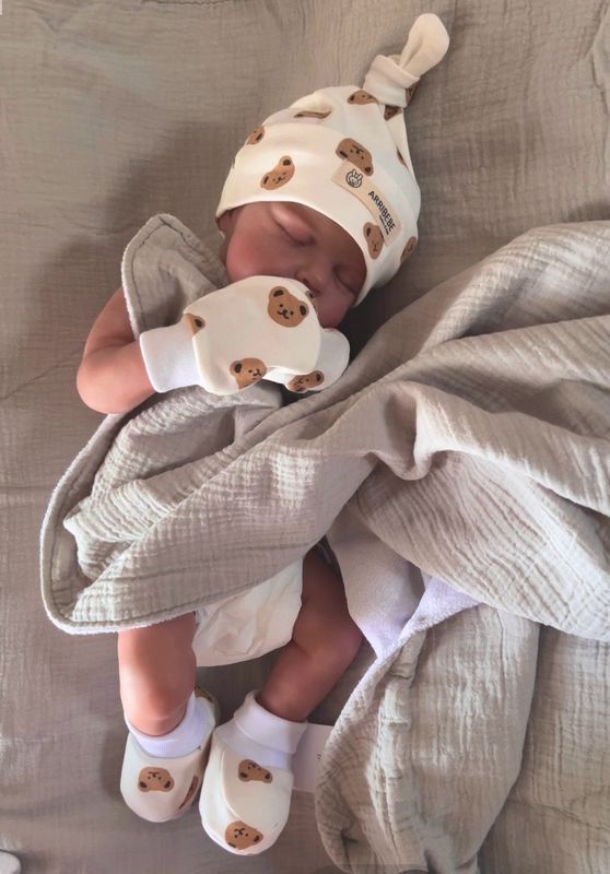 SET Cappellino + guantini + scarpine "TEDDY"