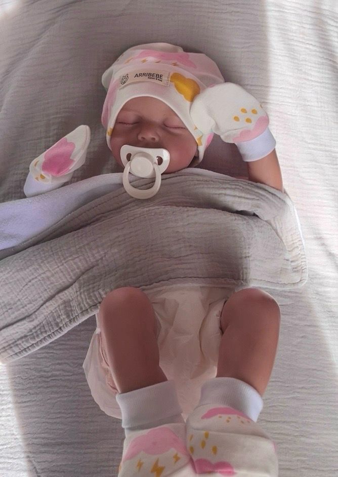 SET Cappellino + guantini + scarpine "CLOUDS"