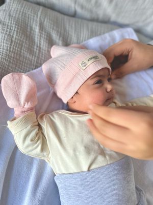 SET Cappellino + guantini + scarpine "KEILLY"