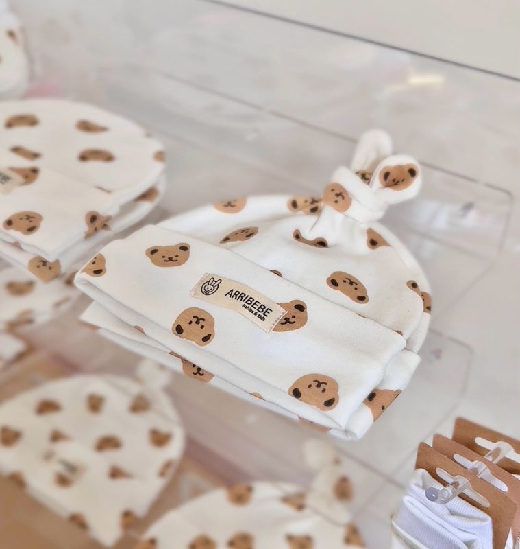 Cappellino con nodo "TEDDY"