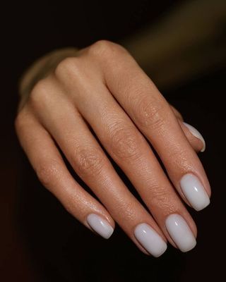 MANICURE SEMIPERMANENTE RINFORZATO