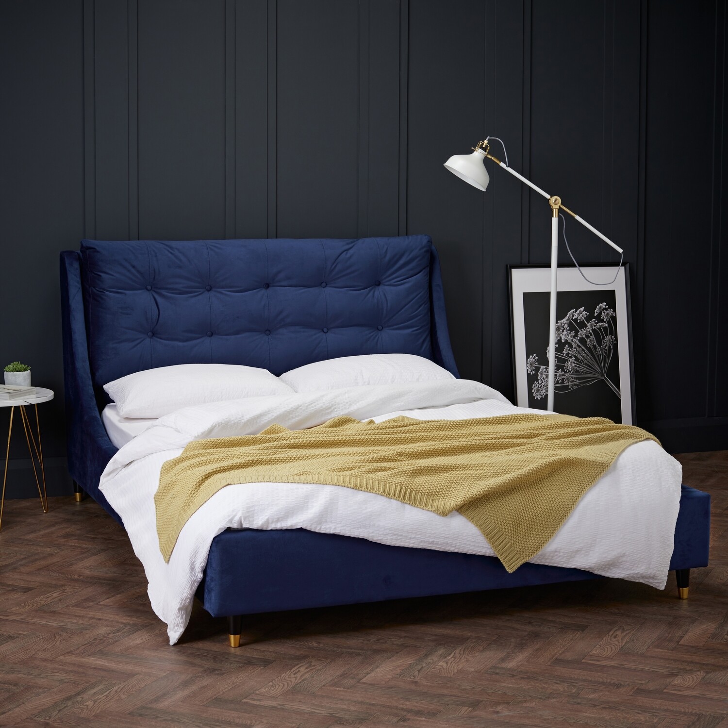 Sloane King size bed