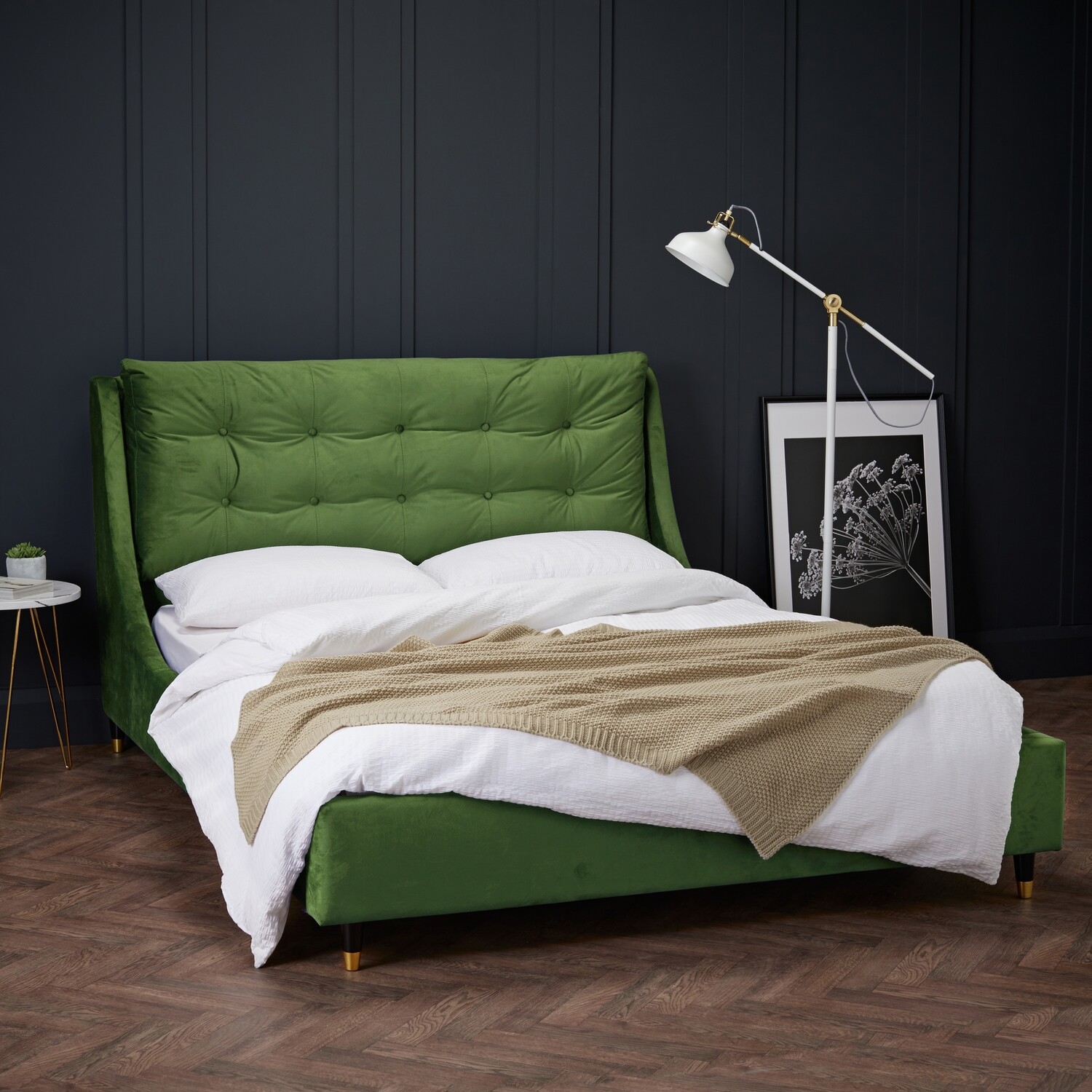 Sloane King size bed