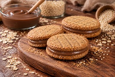 Digestive Βρώμης Πραλίνα Ταχινιού (Χωρίς Ζάχαρη) 3kg