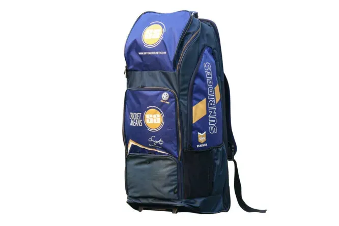 SS Sky Flicker Duffle with wheels