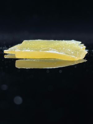 Lemon Cherry Gelato 3.5G Weed Shatter (Hybrid)