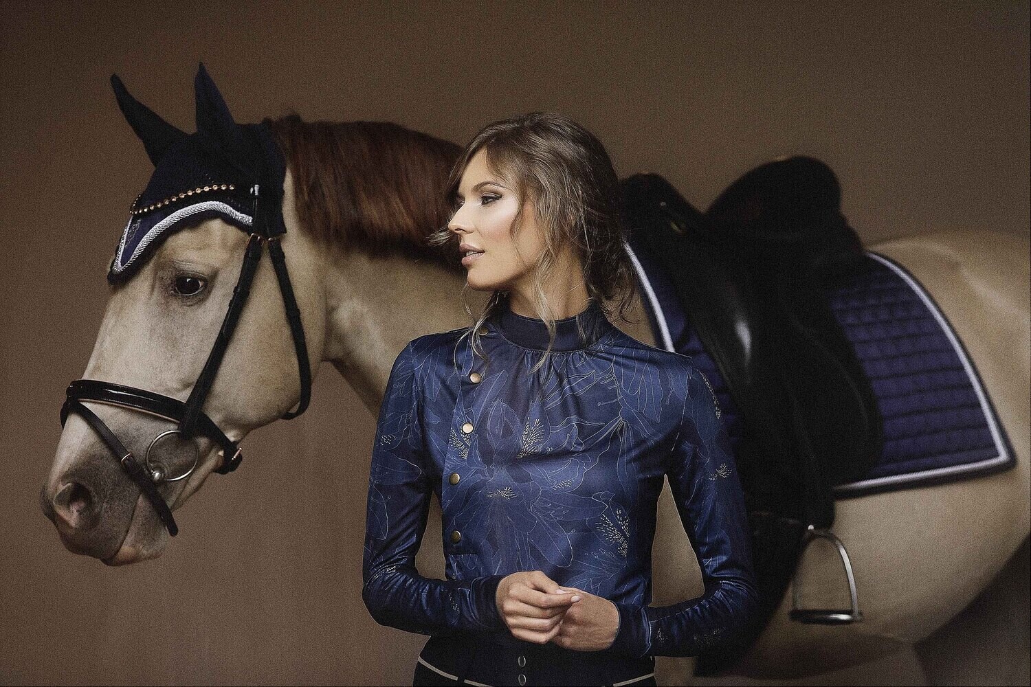 LAMÉE Sapphire Silhouette Riding LS Shirt Only