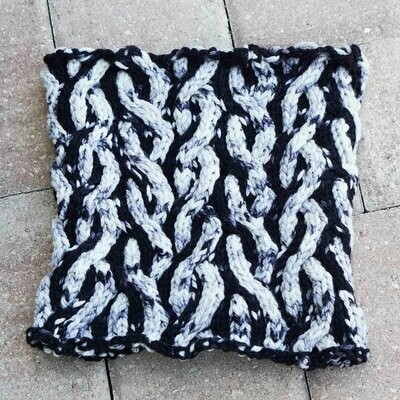 Black and White Cabled Cowl Kit