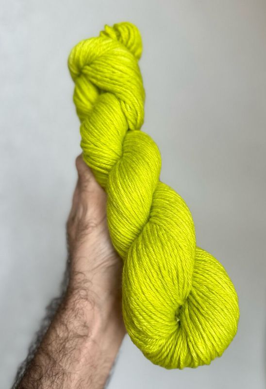 Halo - 100% Cashmere - Radioactive