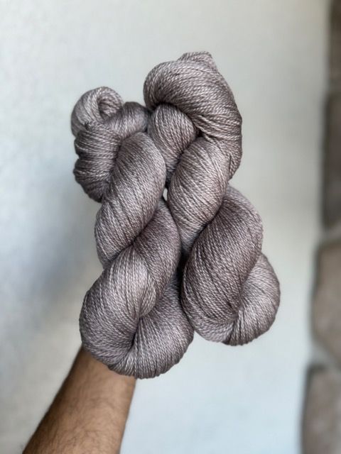A Luxurious Fingering: Pebble Path