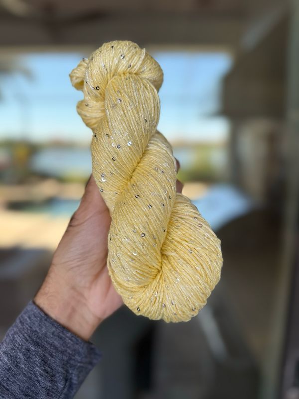 Spotlight - Daffodil (Butter Yellow)