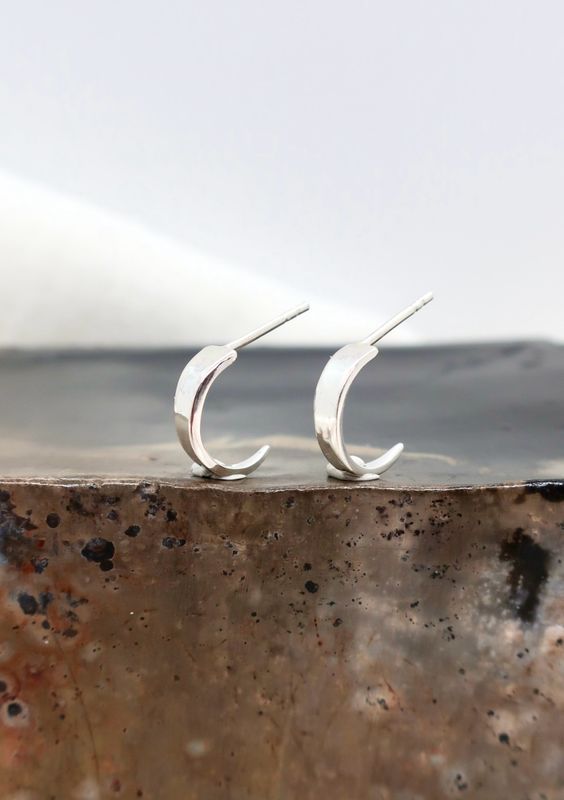 Små sølvgaffel øreringer