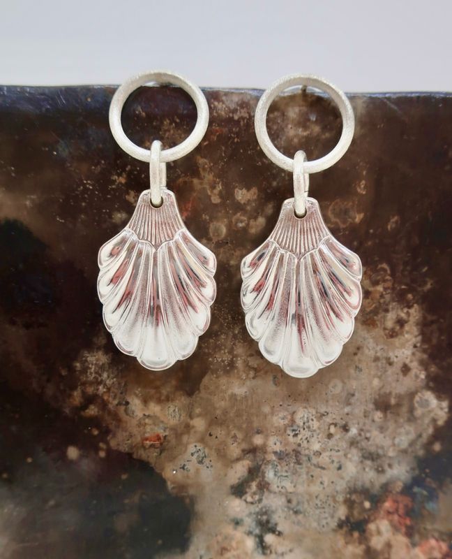 Store sølvskje ørepynt