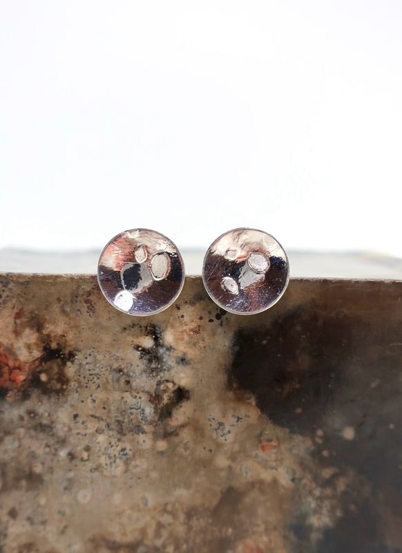 Store studs buet