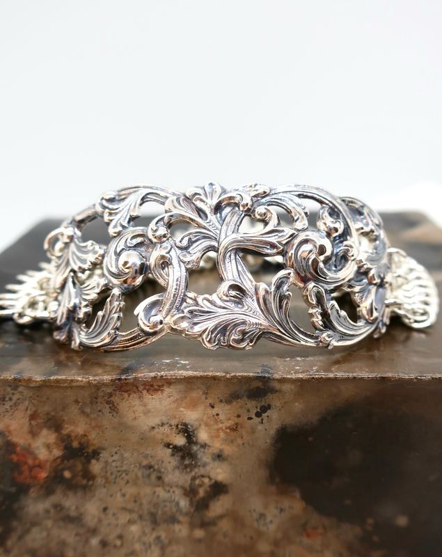 Sølvskje armbånd med brynje