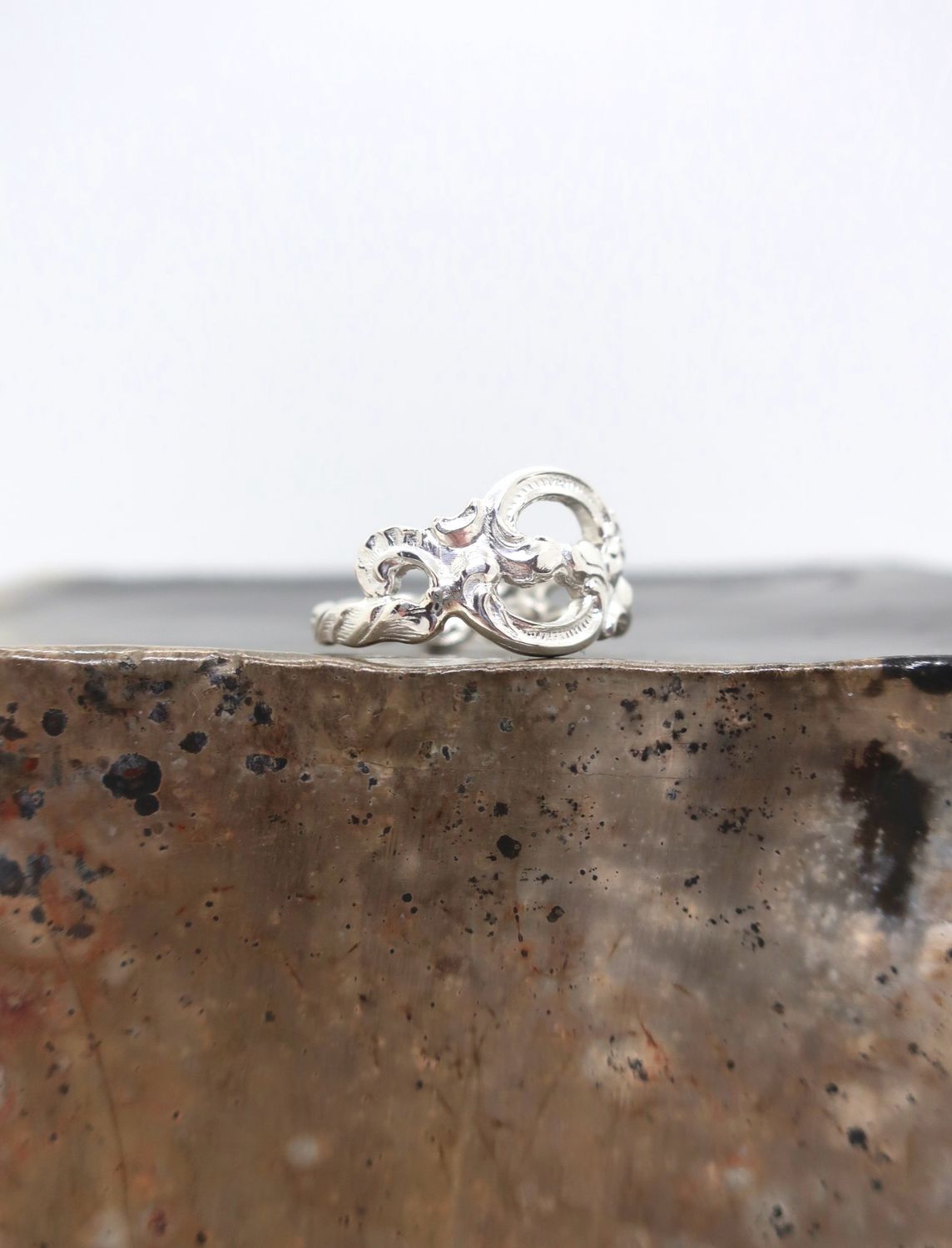 Dobbel Rokokko ring Str.55