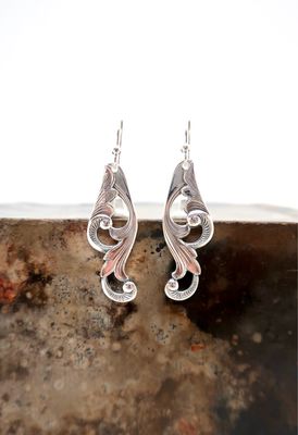 Ørepynt av sølvbestikk