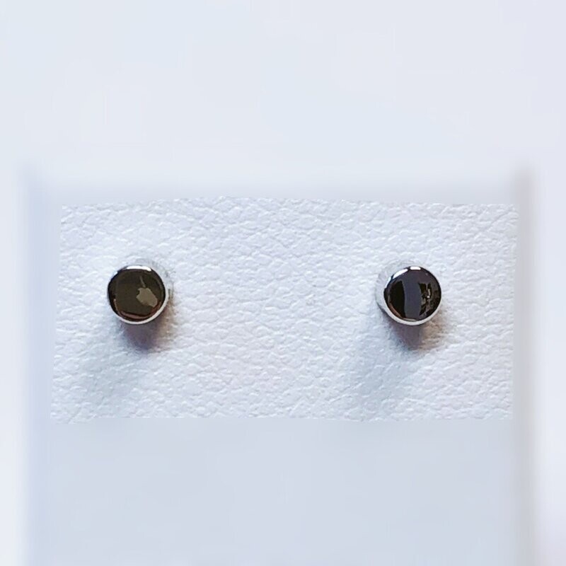 Boucles d'oreilles MC en or blanc