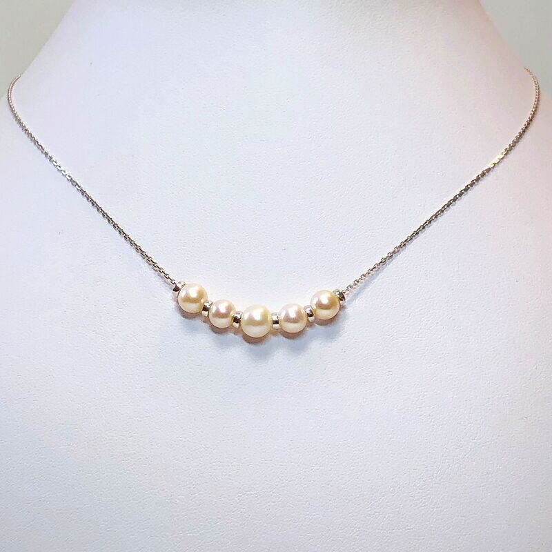 Collier or blanc perles de culture d'eau douce
