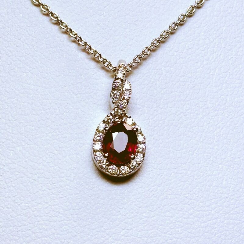 Pendentif or blanc rubis et diamants