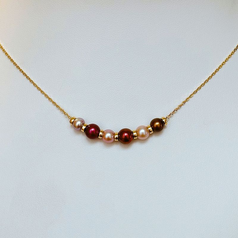 Collier or jaune perles de culture d'eau douce teintées