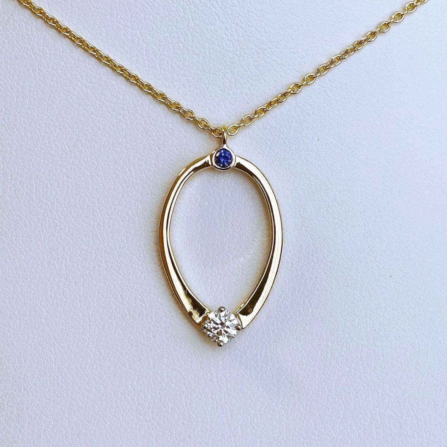 Collier diamant et saphir
