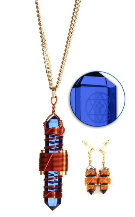 Etheric Weaver Pendant and Earring Set in Copper Etheric Weaver Pendant and Earring Set in Copper