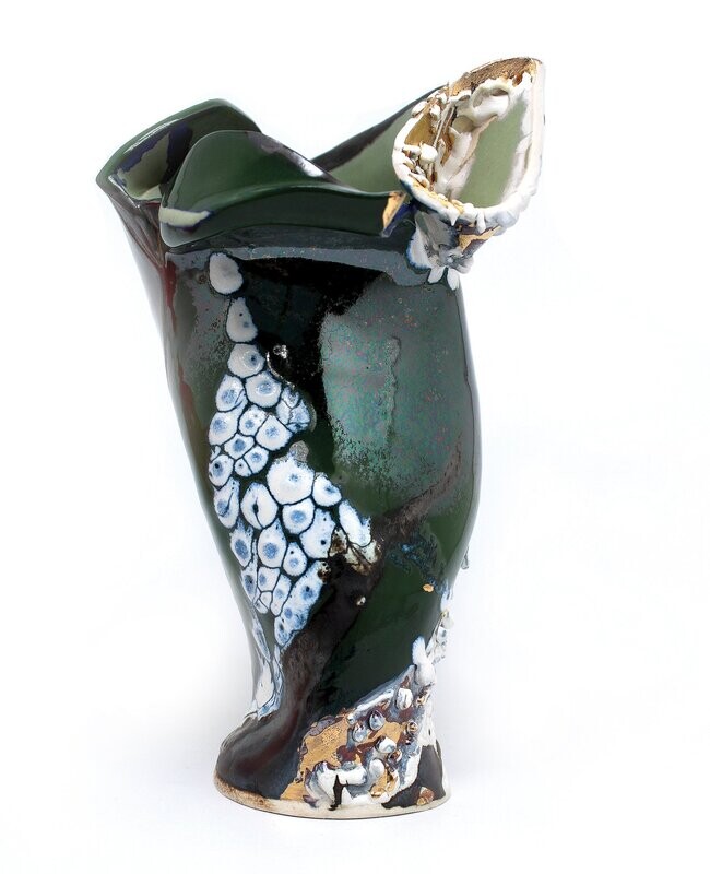 WILD ELEGANCE VASE