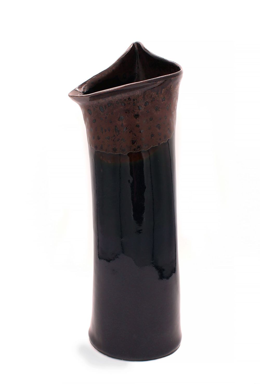 DARK LILY VASE