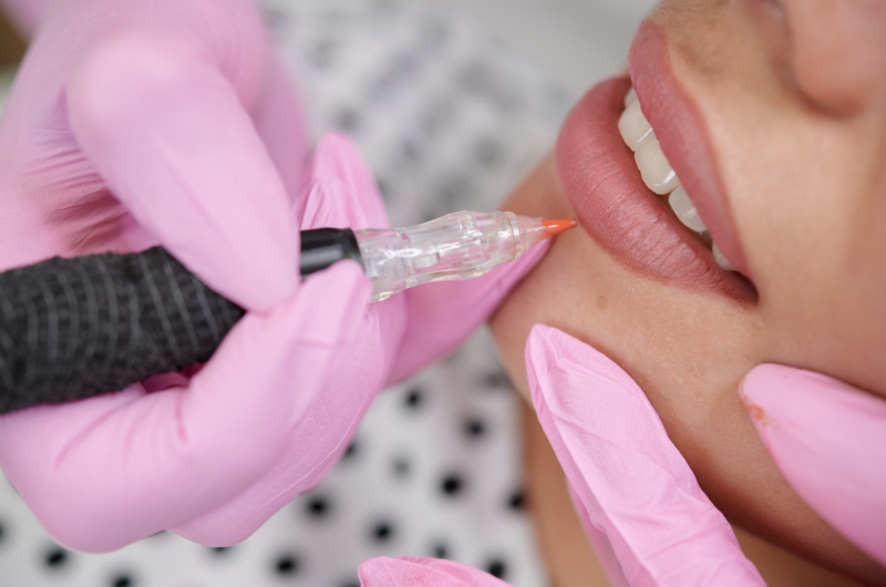 Spanish Level 1 - Beginner Lip & Eyeliner Course