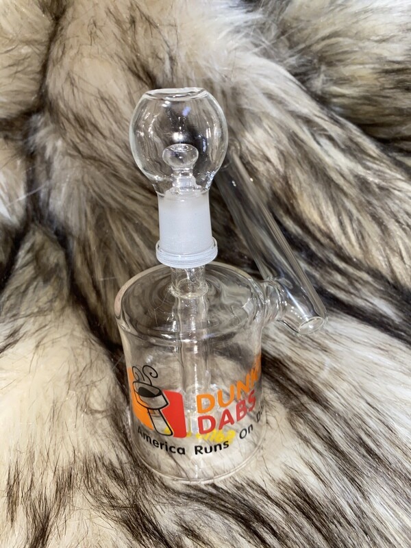 DUNKIN’ Dabs Glass Rig