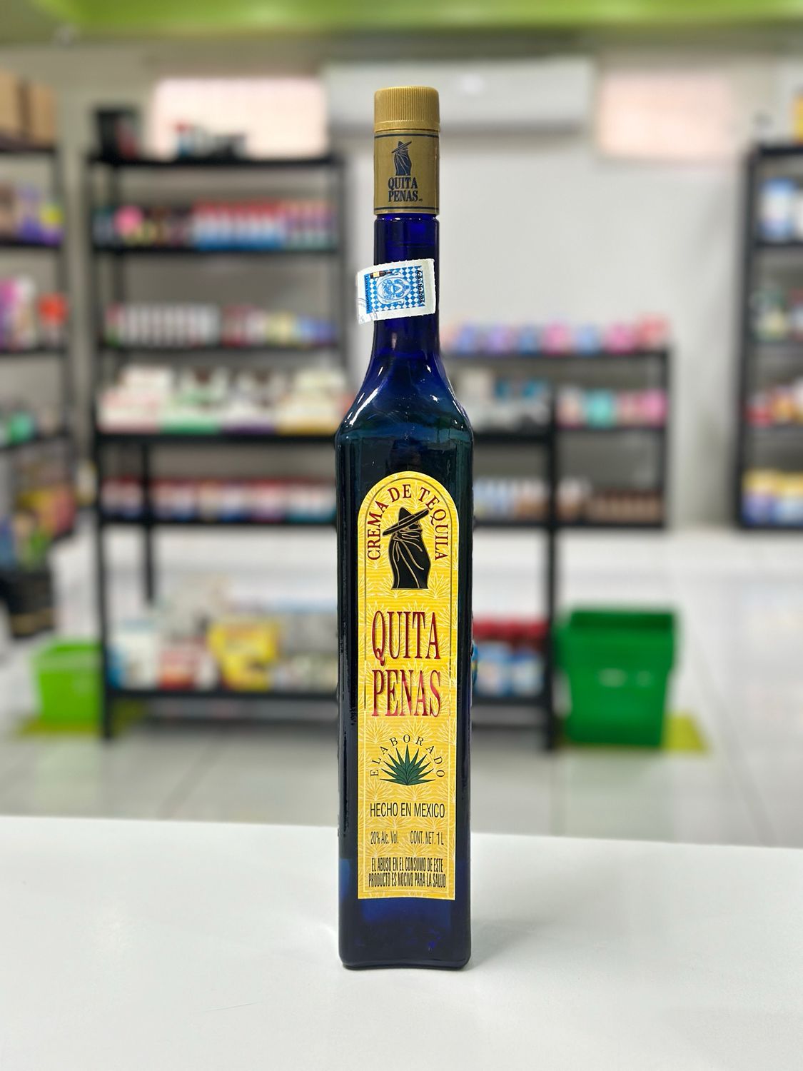 Quita Penas Crema de Tequila Elaborado en Mexio 20% Alc Vol