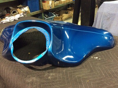 97-13 HD TOURING OEM Blue Outer Fairing 58503-05A 97-13 HD TOURING OEM Blue Outer Fairing 58503-05A