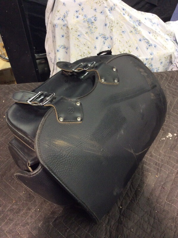 2014 SOFTAIL SLIM R/S ONLY HD SADDLEBAG OEM 90200680