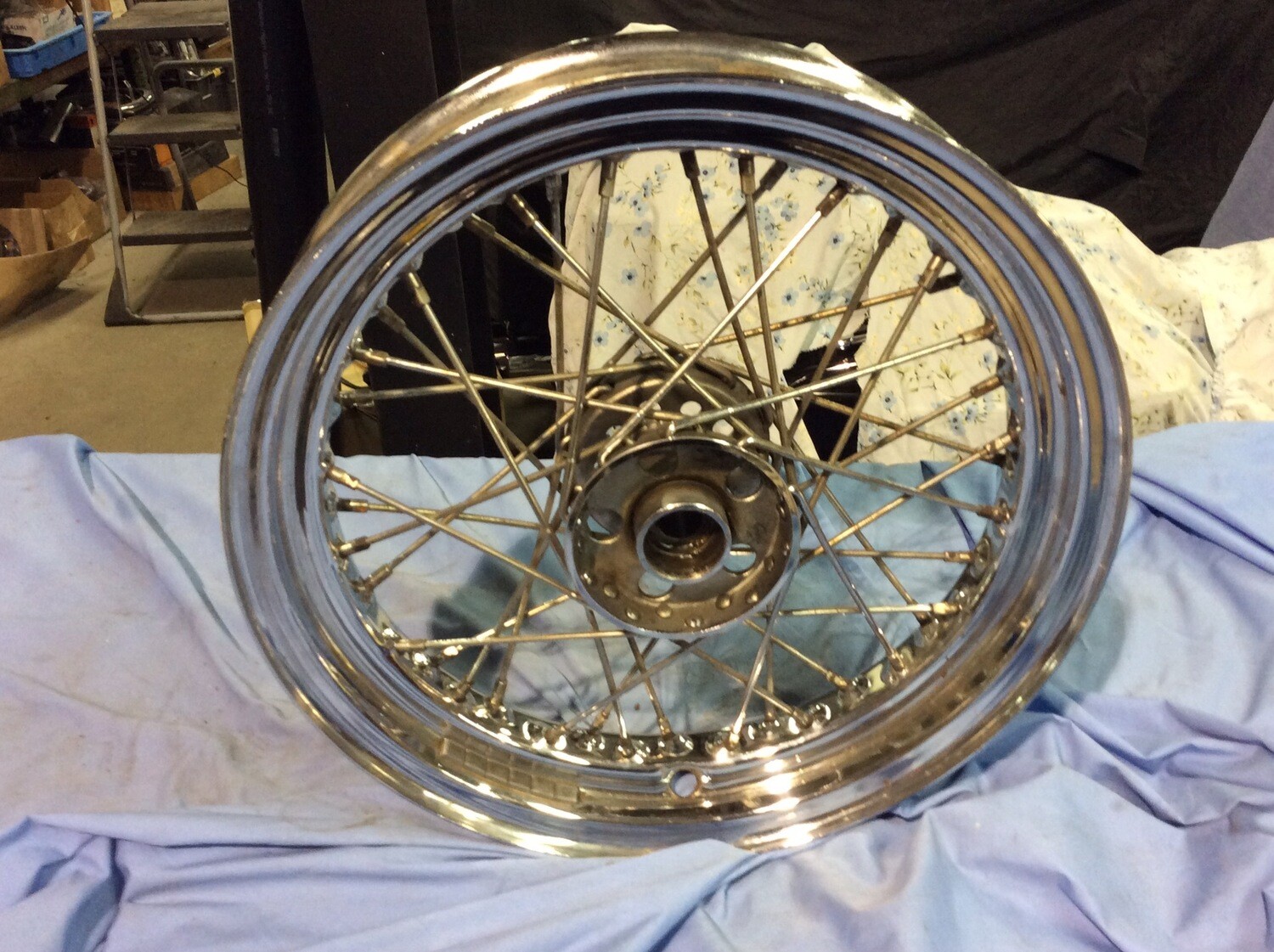 HARLEY OEM 67-72 FRONT SERVI-CAR WHEEL RIM, DRUM BRAKE, NO BEARINGS, 40