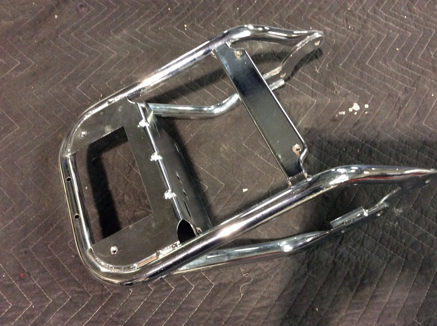HARLEY DAVIDSON OEM CHROME TOUR-PAK LUGGAGE RACK TOURING FLHTC 2009-2013 HARLEY DAVIDSON OEM CHROME TOUR-PAK LUGGAGE RACK TOURING FLHTC 2009-2013