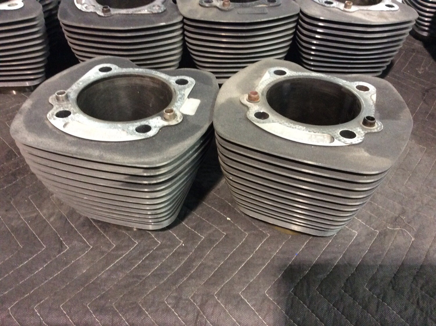 OEM Harley Davidson Jugs Cylinders Touring Dyna Softail Twin Cam P/N 16593-99 OEM Harley Davidson Jugs Cylinders Touring Dyna Softail Twin Cam P/N 16593-99