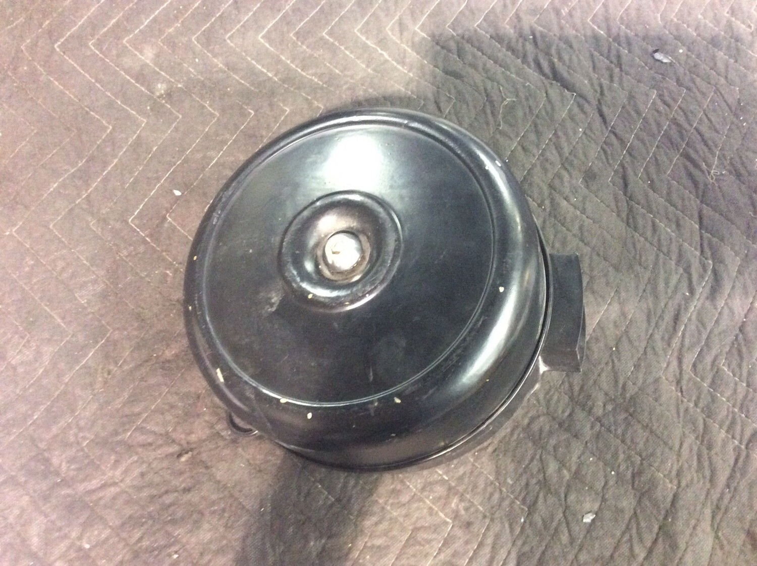 ROUND EVO BREATHER ASSEMBLY -BLACK