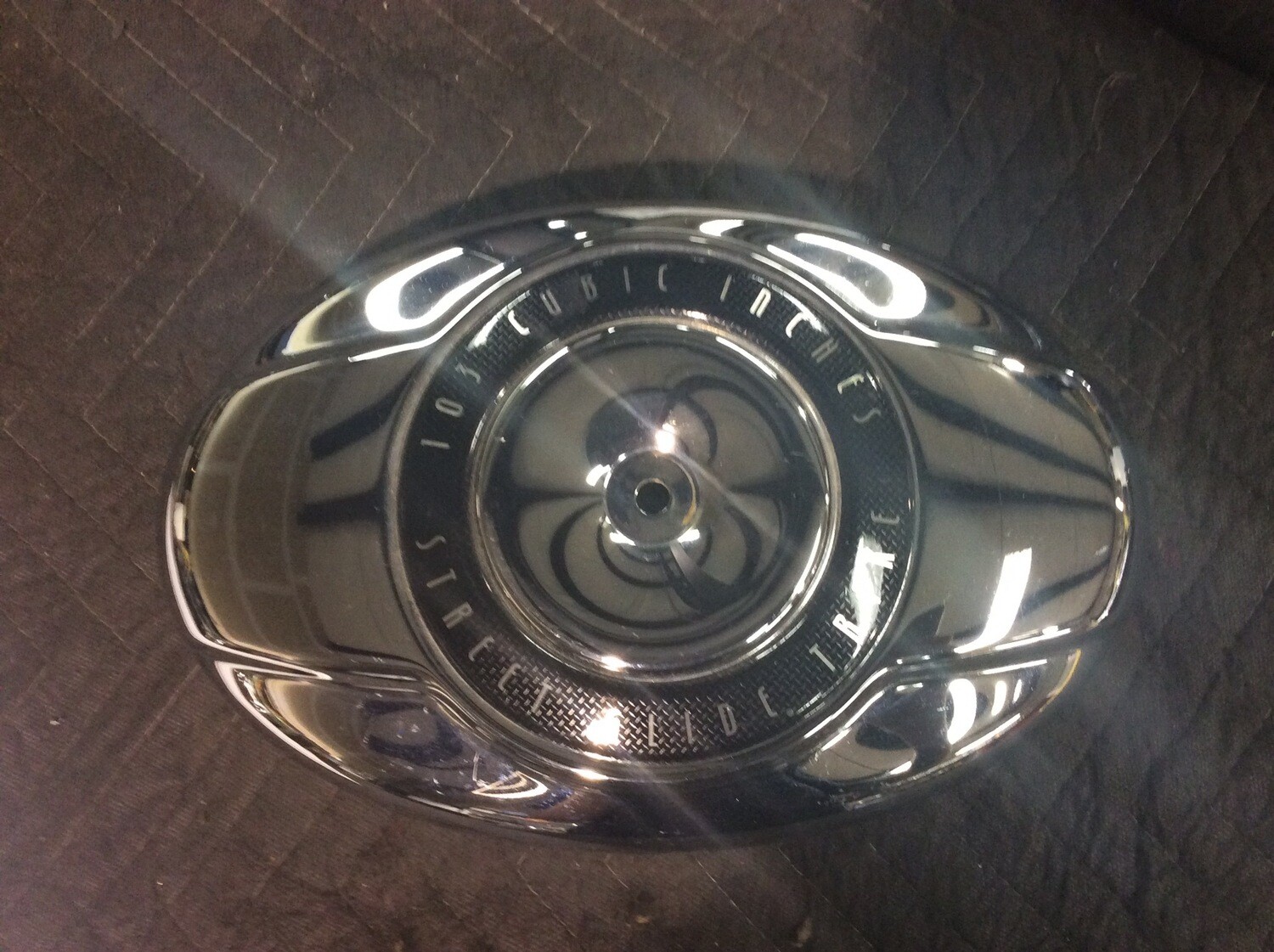 103" STREET GLIDE TRIKE AIR BREATHER CLEANER COVER AND INSERT