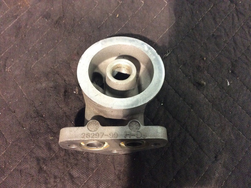 26297-99 OEM 99-06 Harley Davidson Oil Filter Mount Touring Dyna,Road Glide,King,Electra, CAST