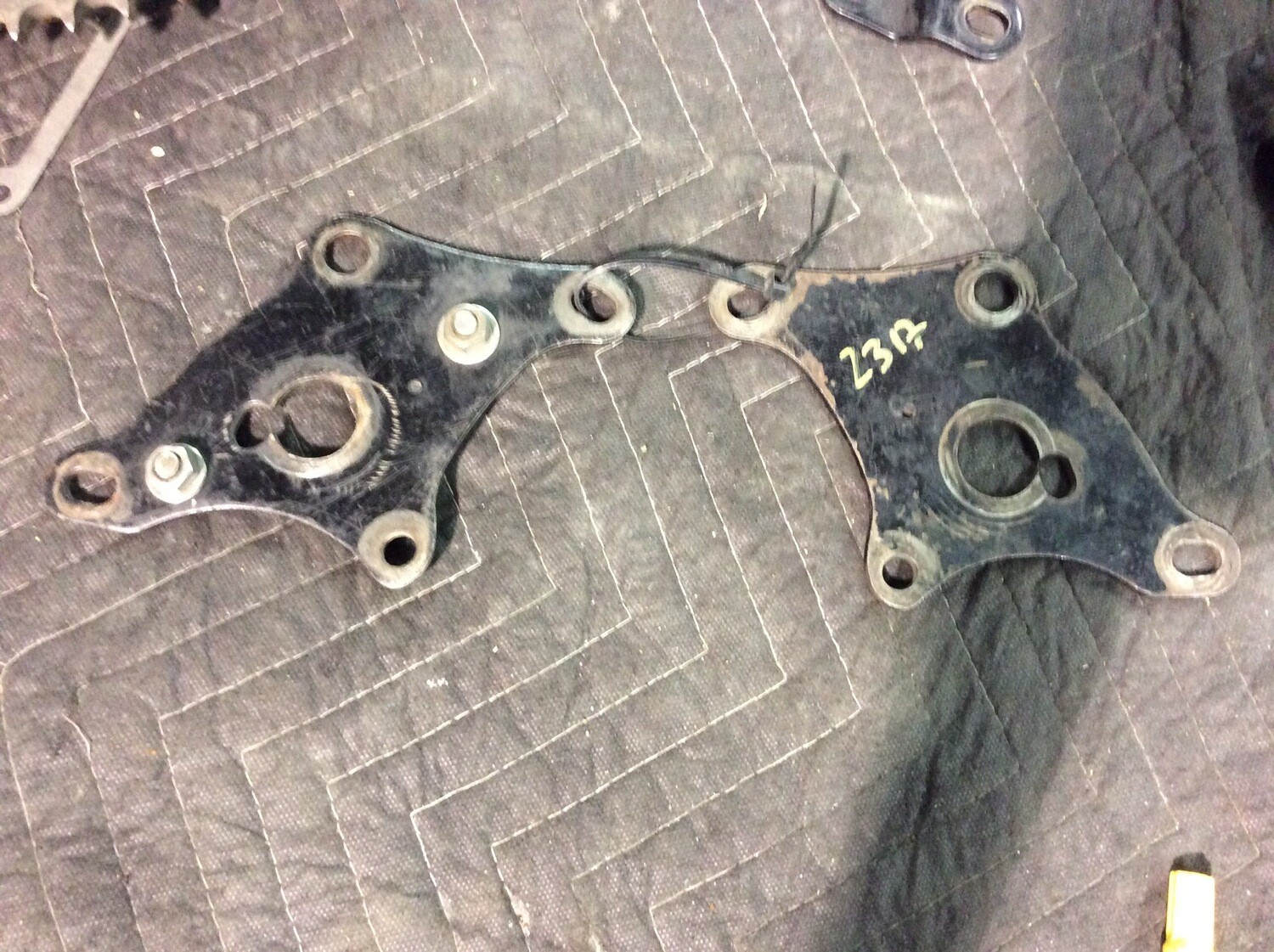 52-81 HARLEY-DAVIDSON XLH XLCH, XL FRONT MOTOR MOUNT BRACKETS SET LEFT RIGHT 16210-52 & 16213-52