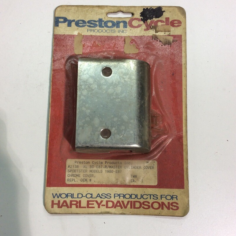 XL 80-E87 REAR MASTER CYLINDER COVER
