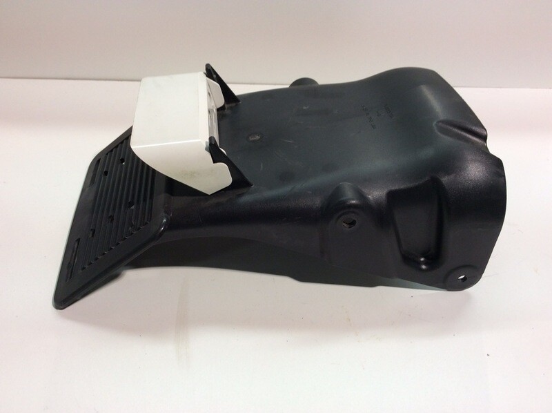 2000-2007 Harley Davidson FXSTD/I Softail Deuce LICENSE PLATE BRACKET FENDER 68890-00A